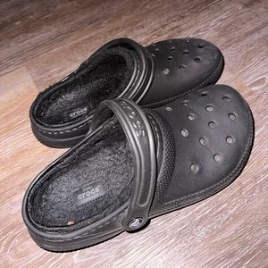 Black fuzzy crocs!!